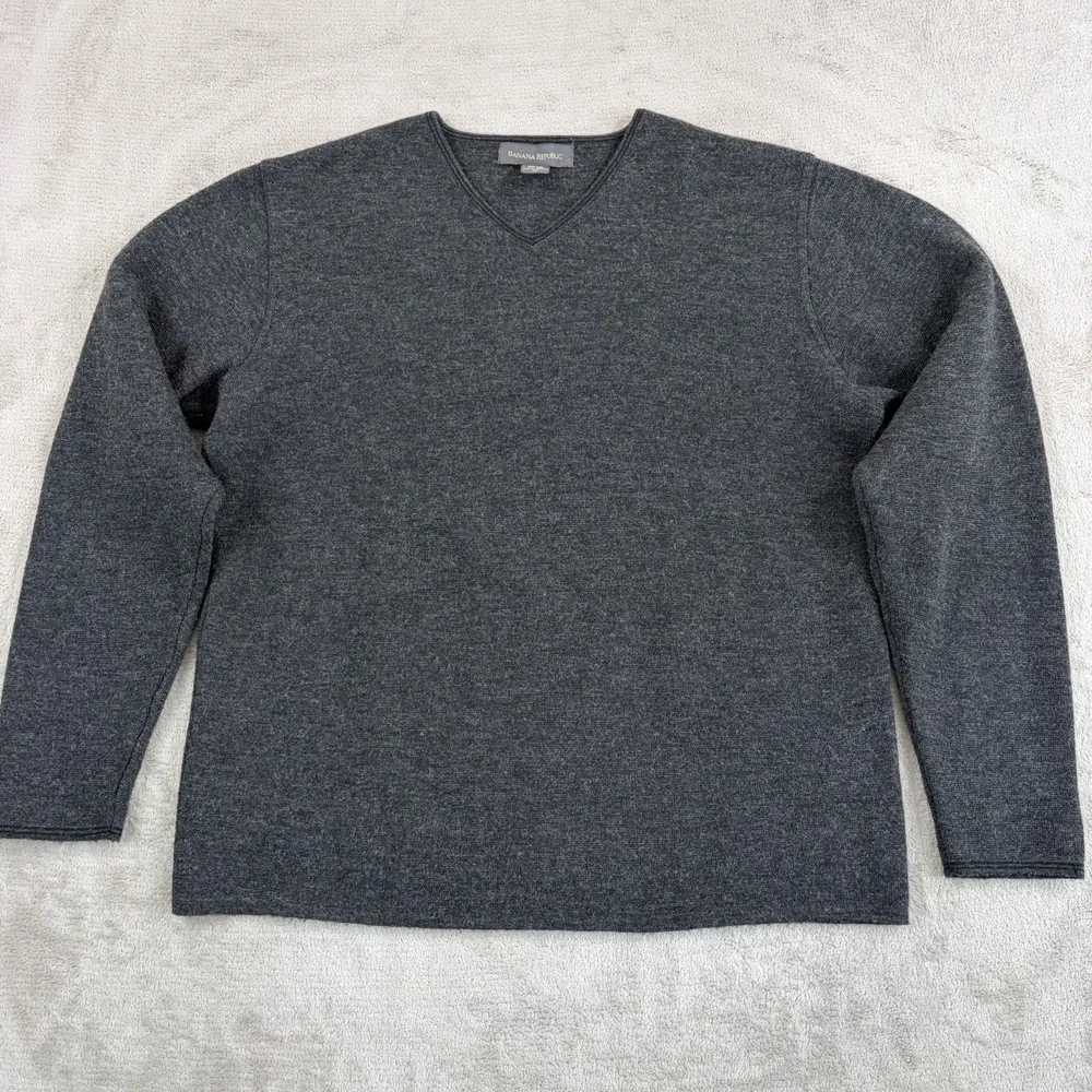 Vintage Banana Republic V Neck Pullover Sweater in Grey 100% Wool‎ Men XL